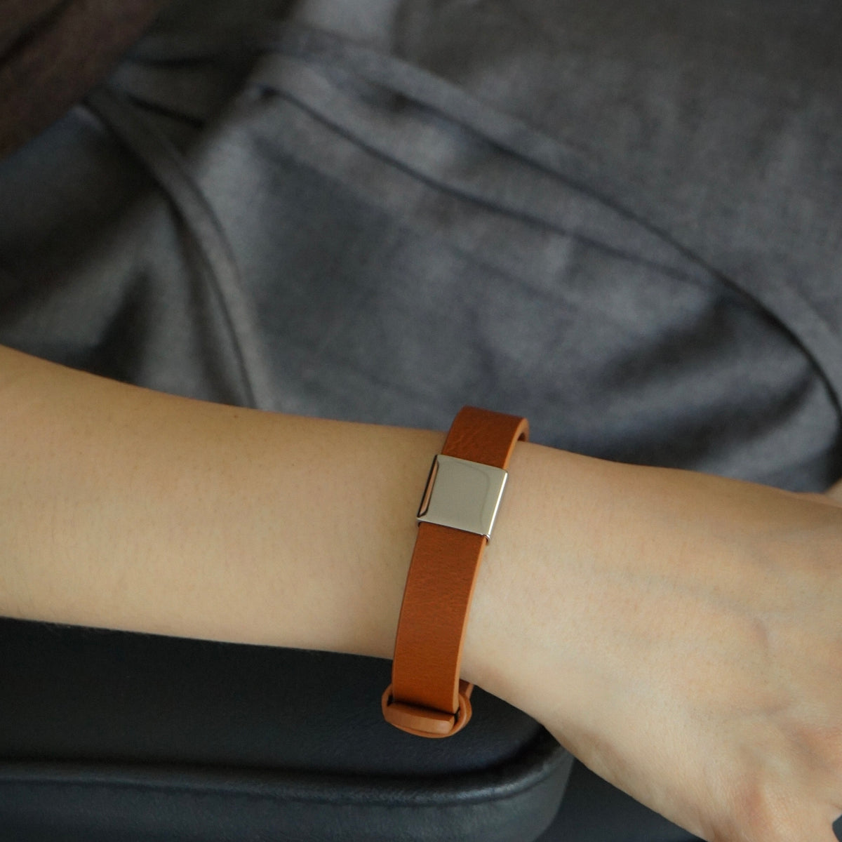 Koa Leather Strap Bracelet (Brown Silver)