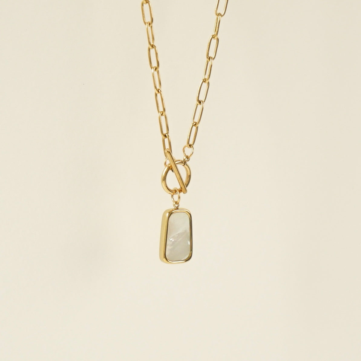 Olga Chain Link Necklace (Gold)