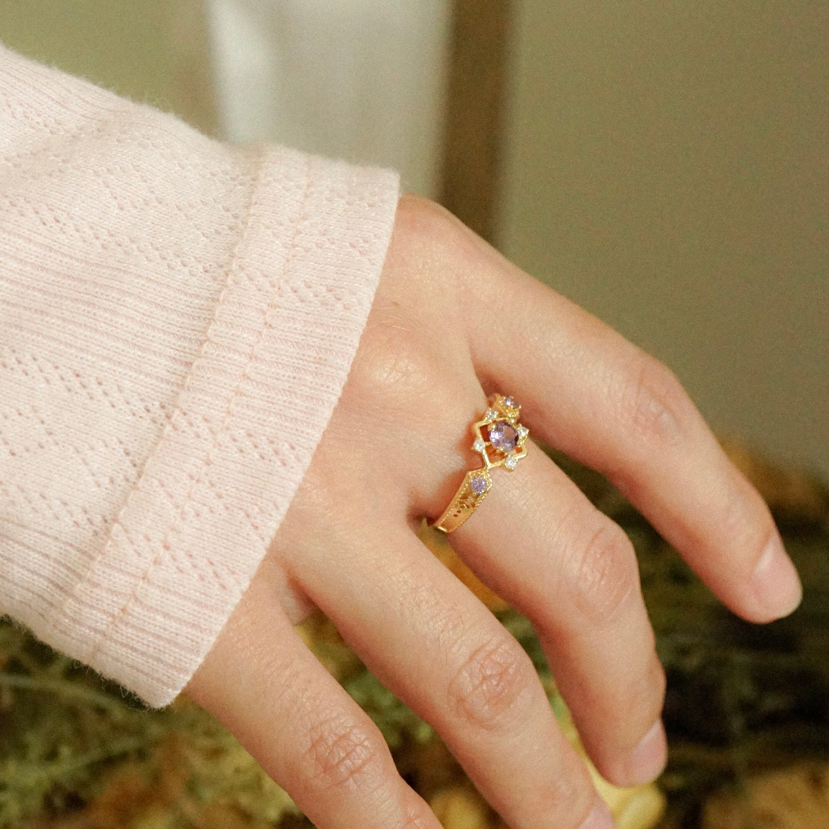 Quinnie Adjustable Ring (Amethyst)