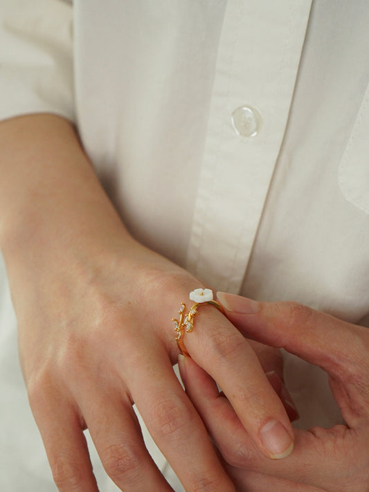 Betty Flower Adjustable Ring