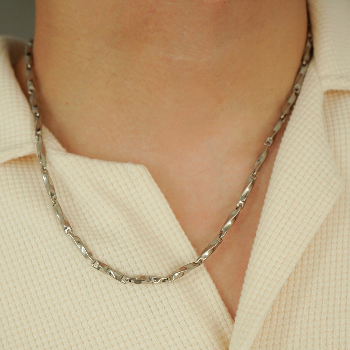 Ryan Chain Necklace