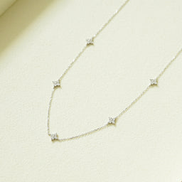 Hailee Clover Necklace (Silver)