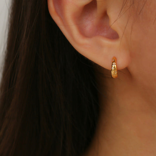 Persephone Star Huggie Earrings (Gold)