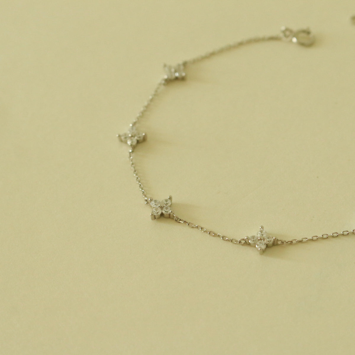Hailee Clover Bracelet (Silver)