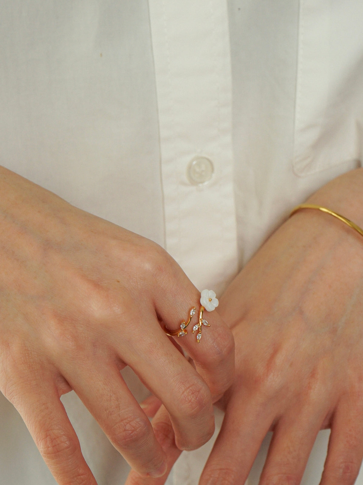 Betty Flower Adjustable Ring