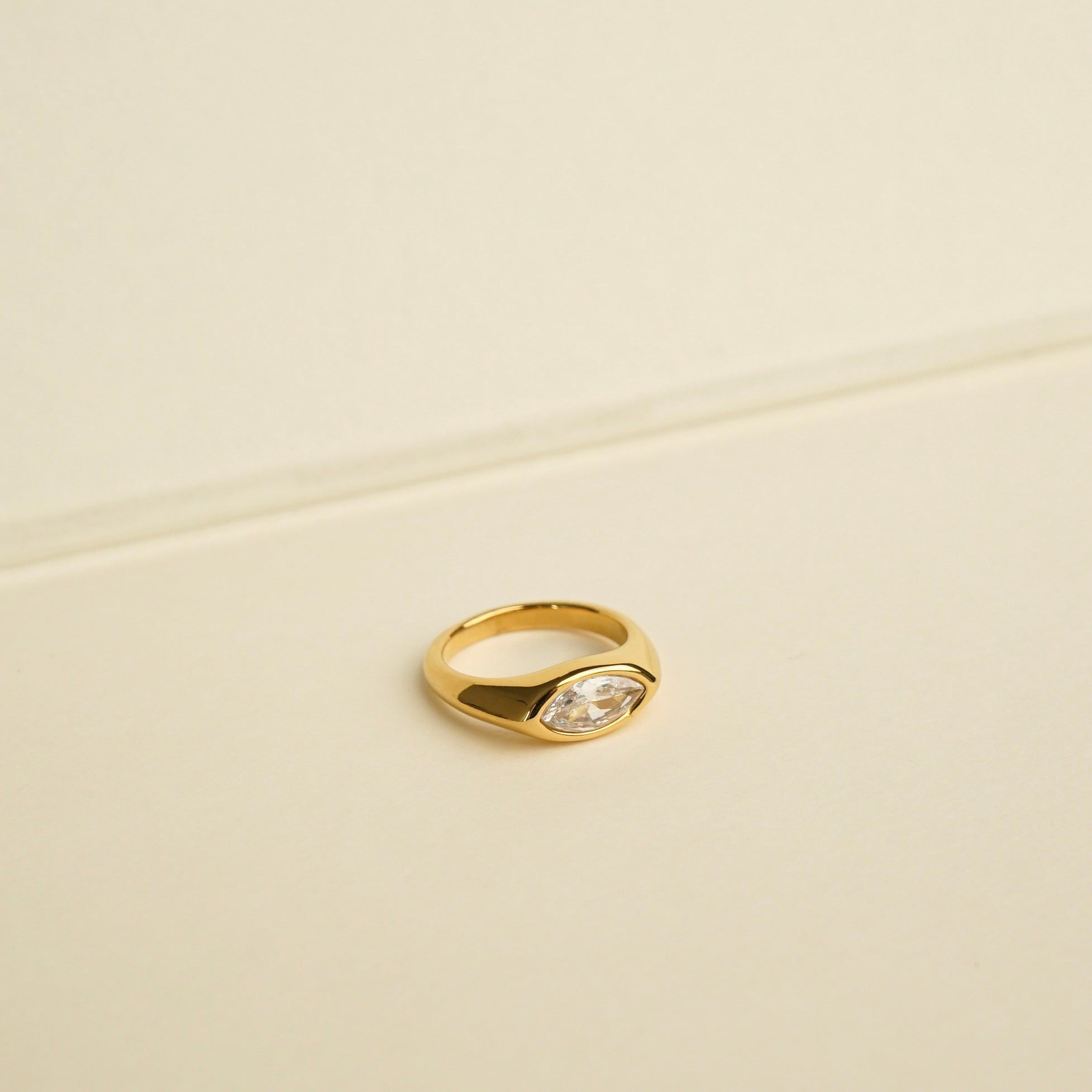 Harlem Marquise Ring (White)