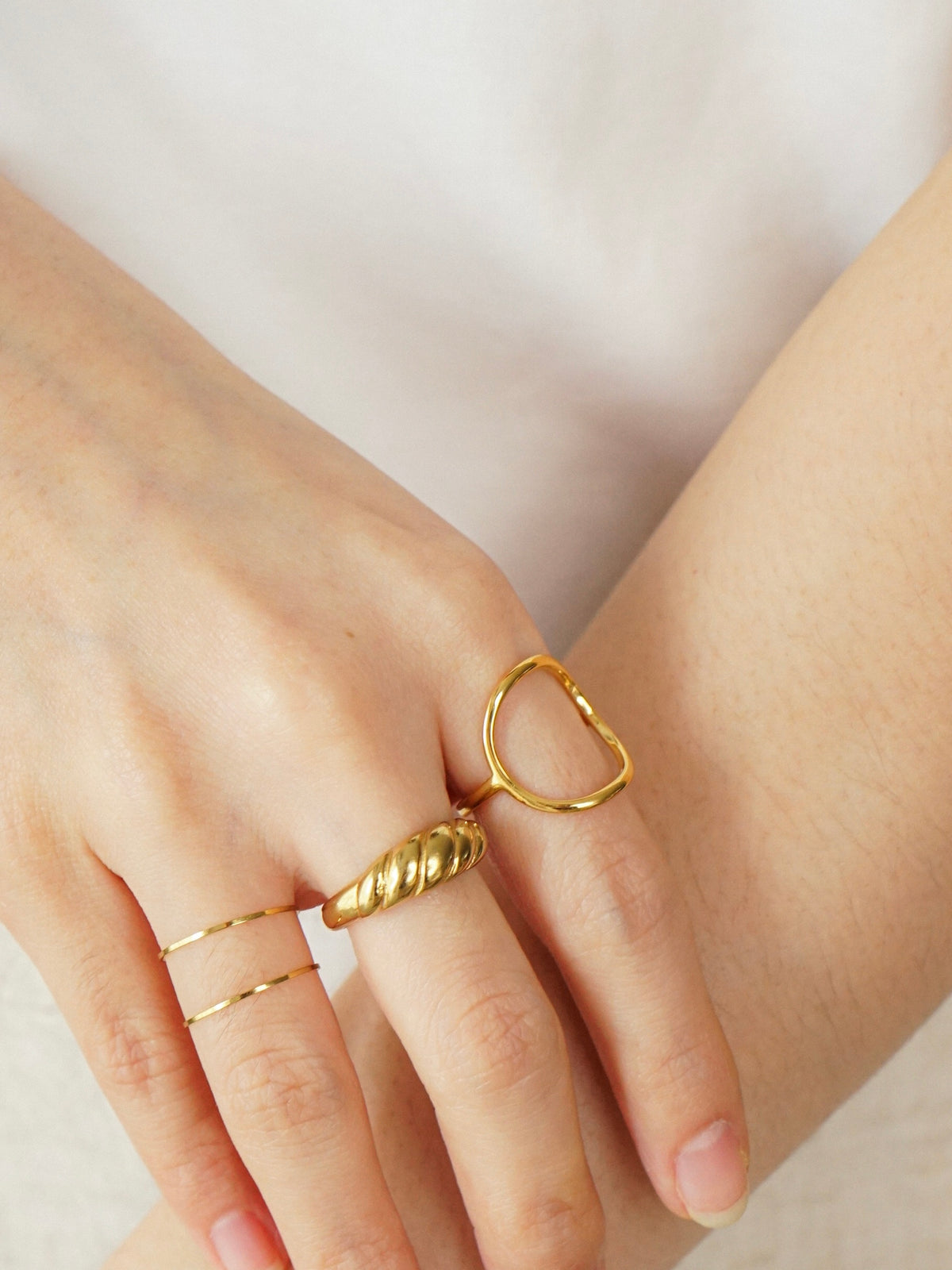 Leyla Oval Ring (Gold)