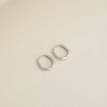 Wendy Huggie Earrings (Silver)