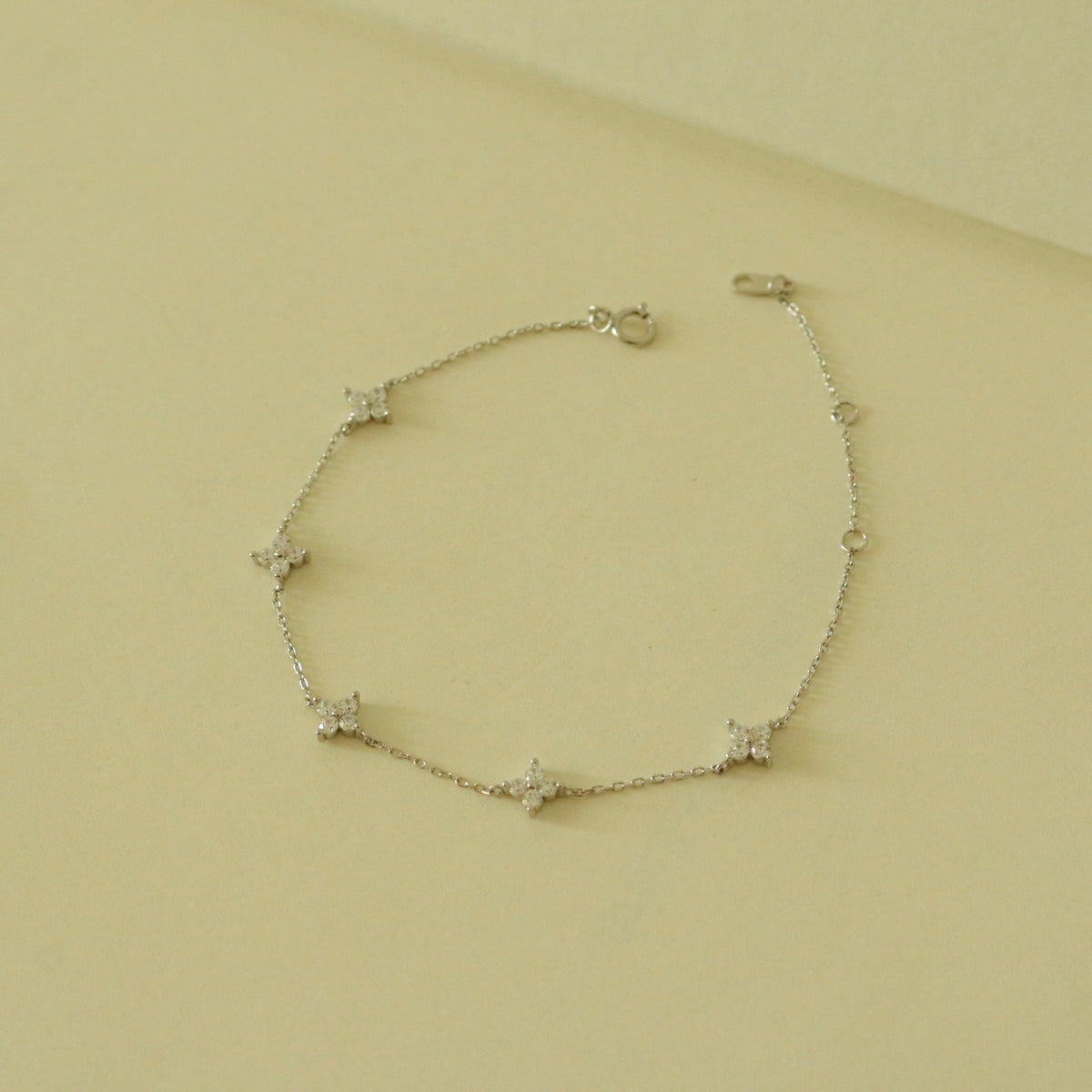Hailee Clover Bracelet (Silver)