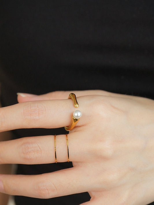 Quella Pearl Open Ring (Gold)