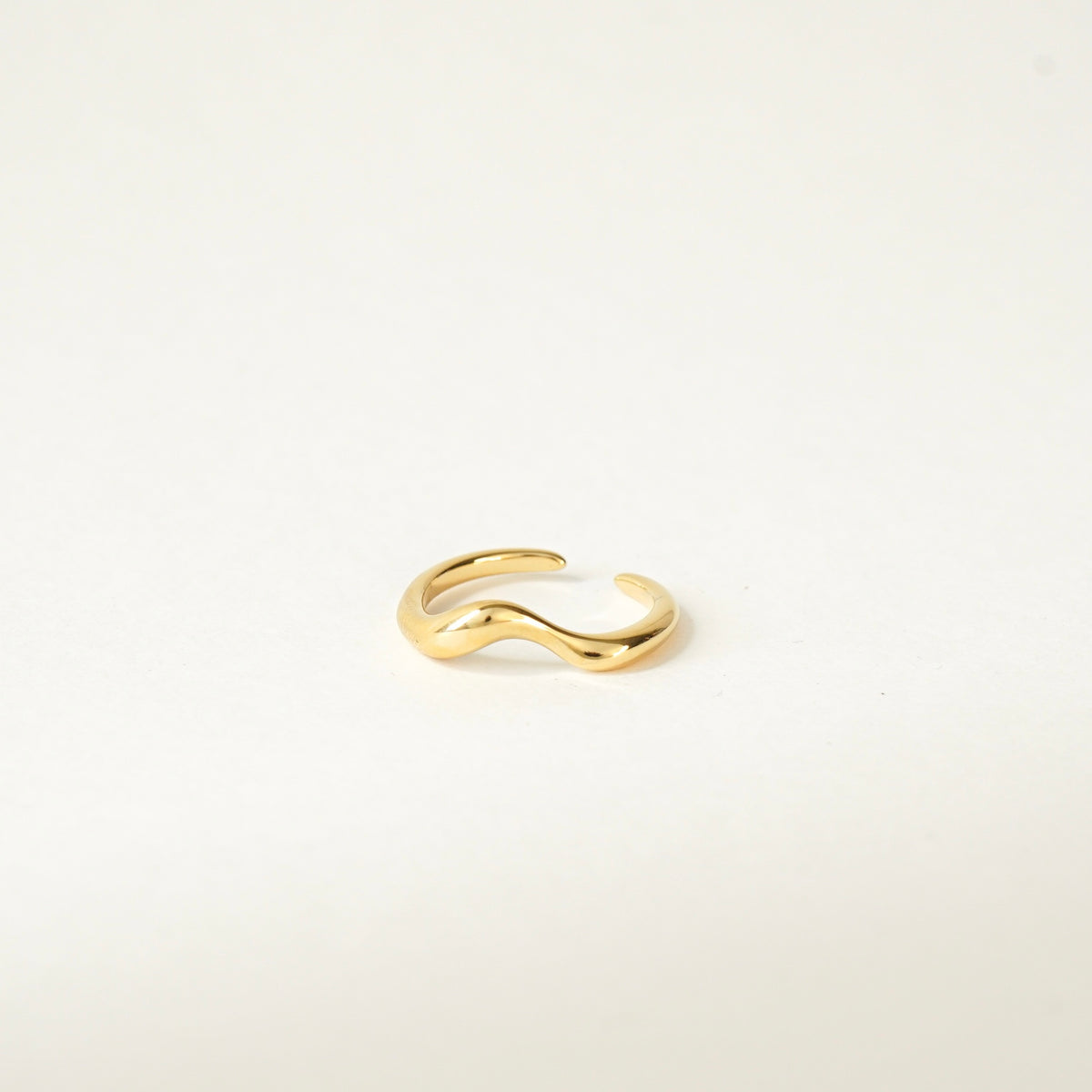 Denver Curved Ring (Gold)