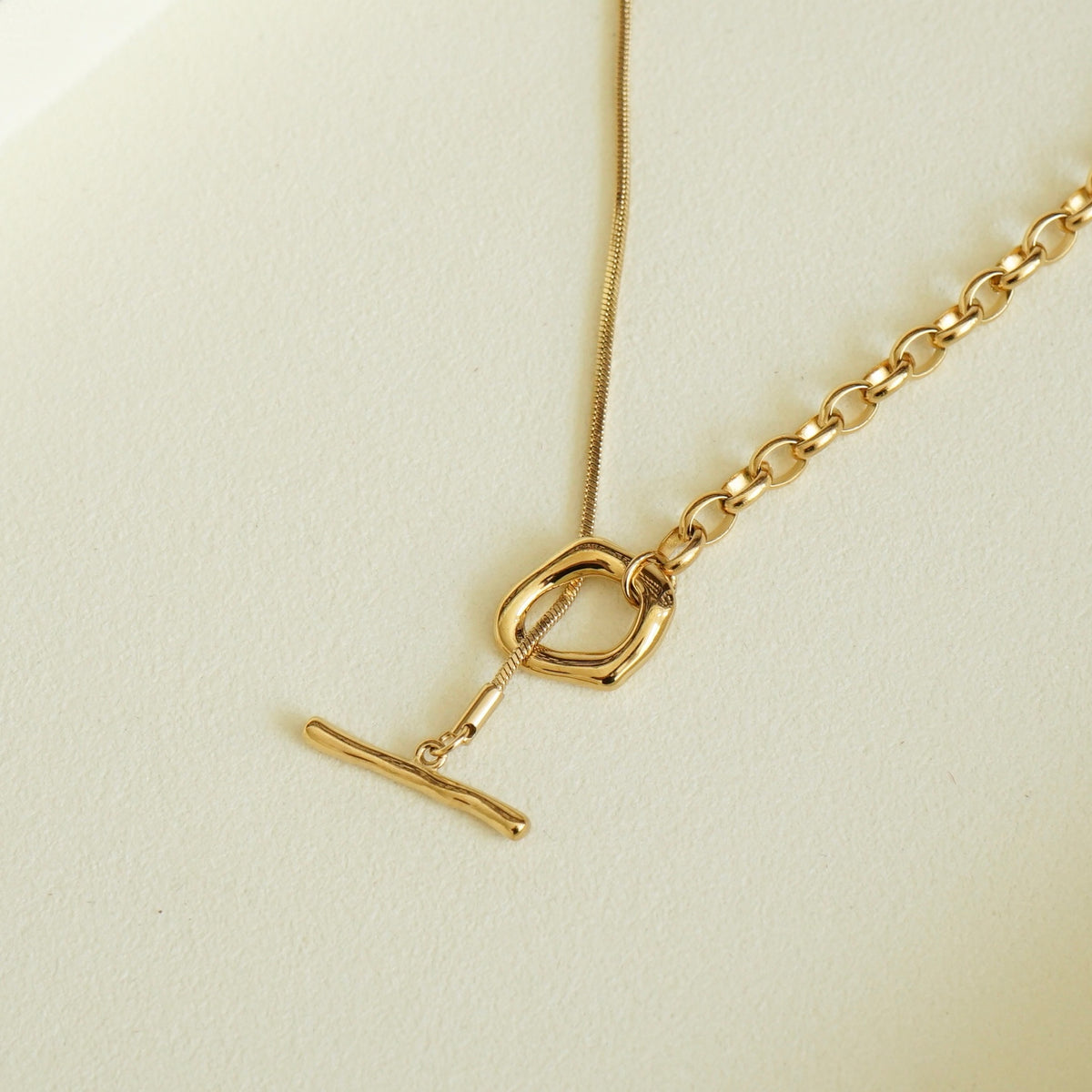 Rivka Chain Link Long Necklace (Gold)