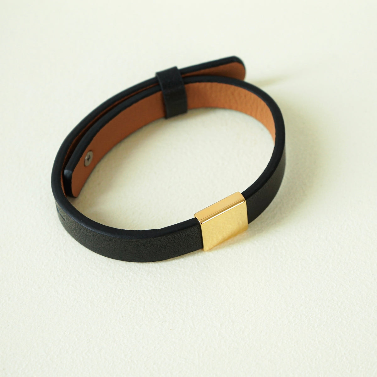 Koa Leather Strap Bracelet (Black Gold)
