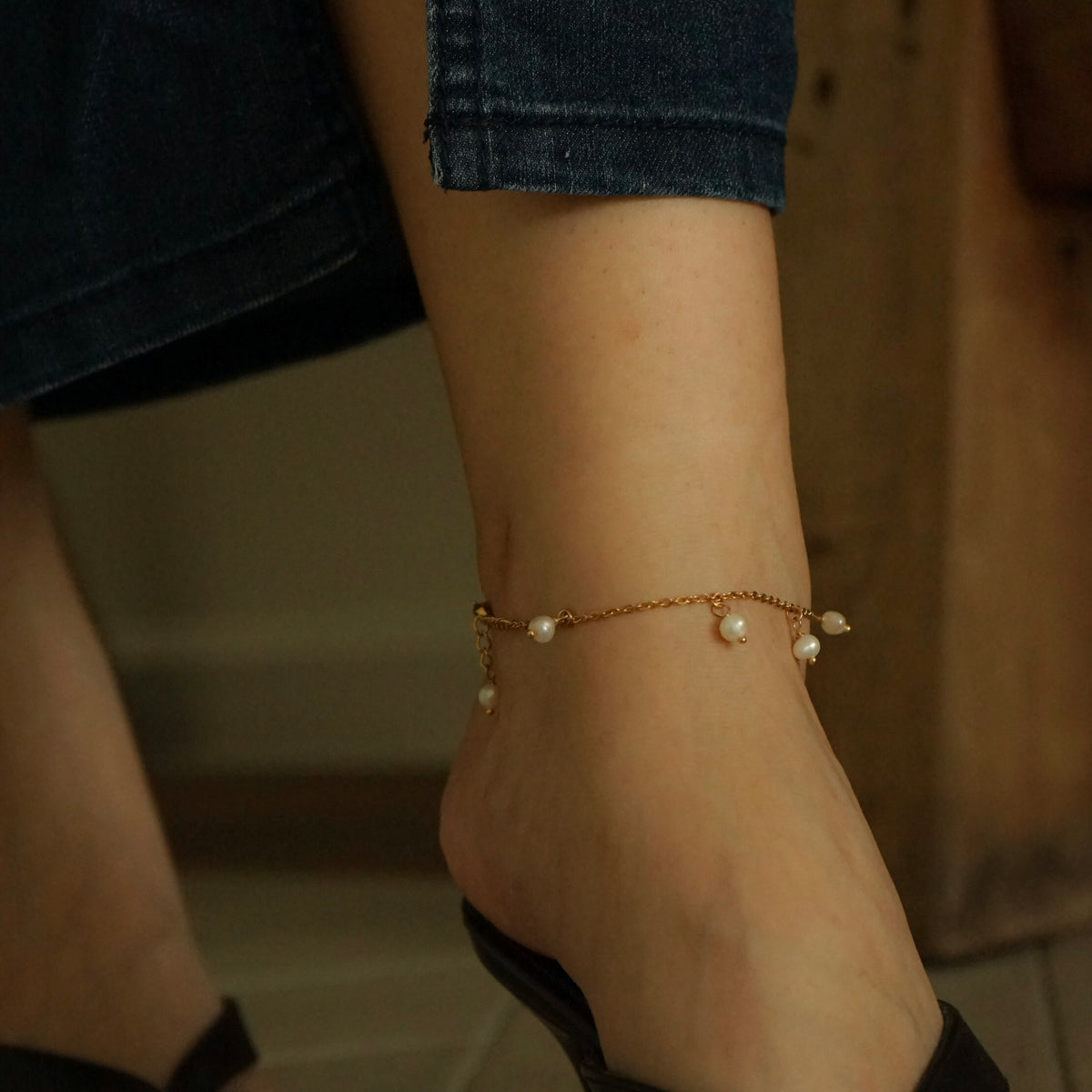 Hollis Pearl Anklet