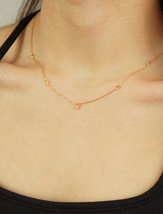 Wylie Marquise Cluster Necklace (Gold)