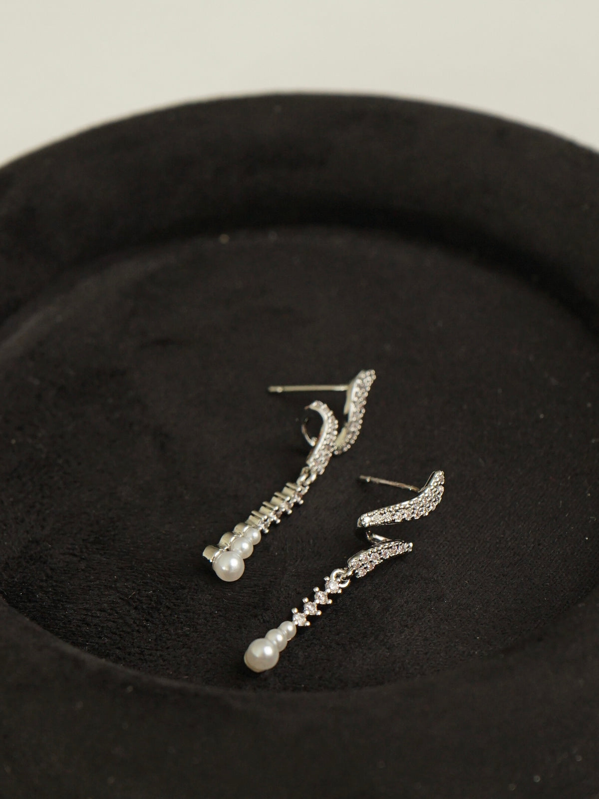 Fia Pearl Drop Earrings