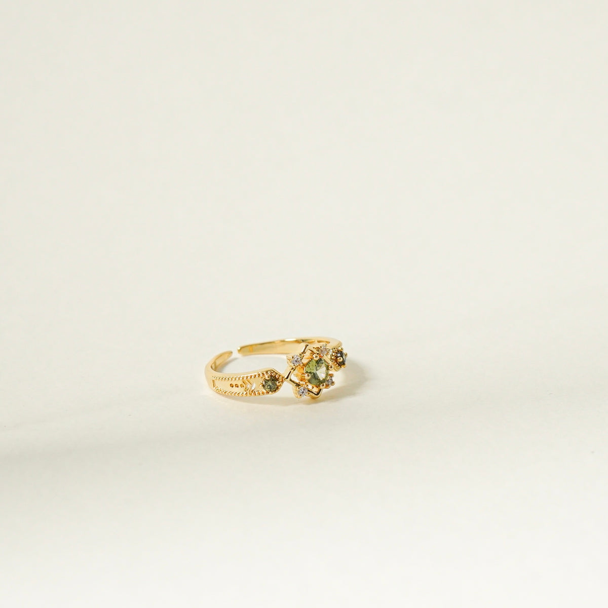 Quinnie Adjustable Ring (Olive Green)