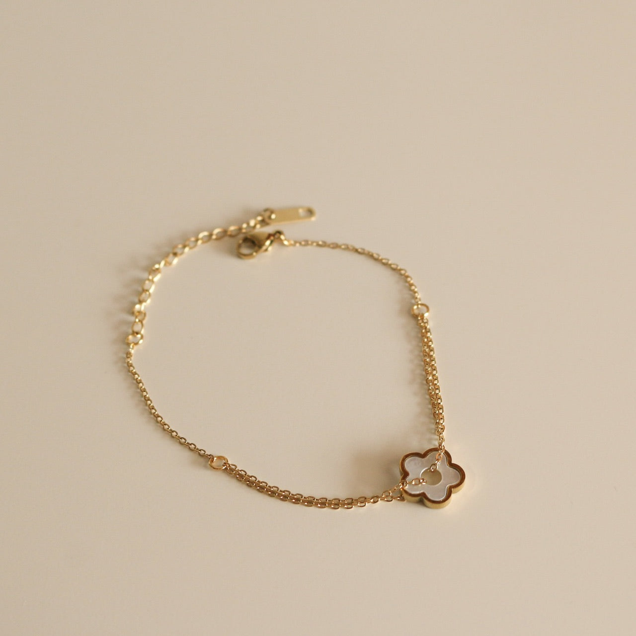 Sophie Flower Bracelet
