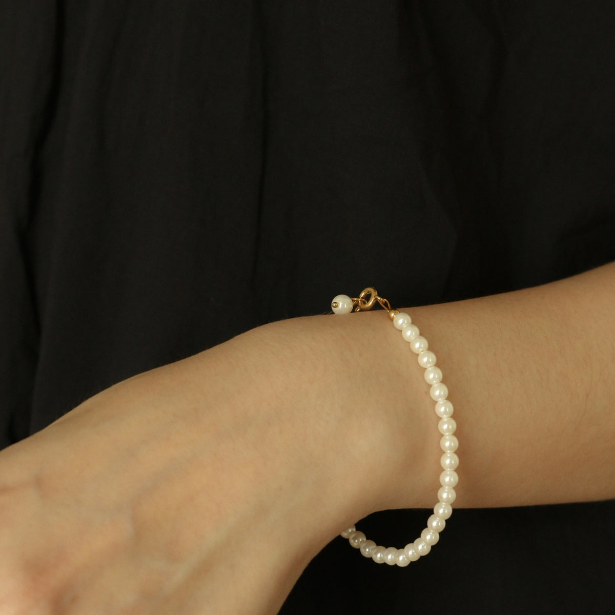 Uriah Pearl Bracelet