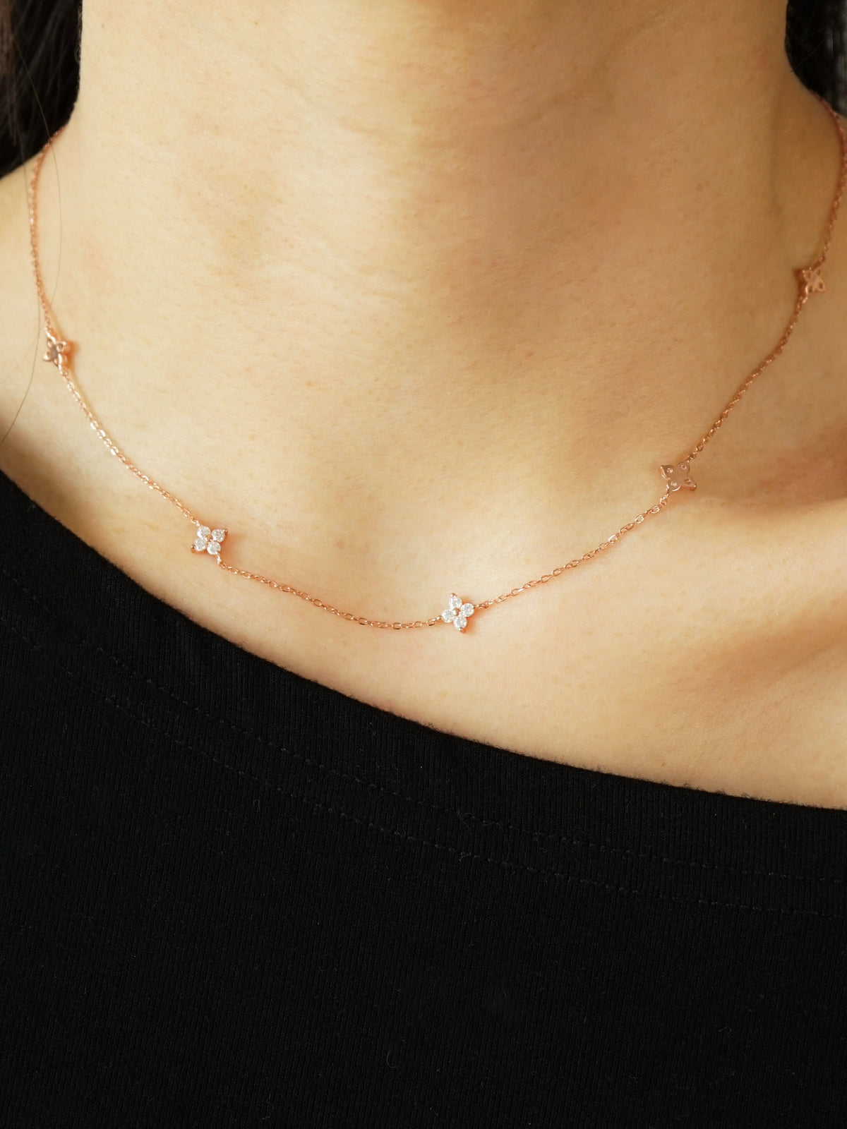 Hailee Clover Necklace (Rose Gold)