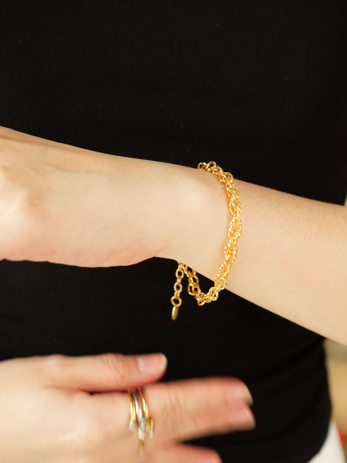 Fraidy Interlinked Chain Bracelet (Gold)