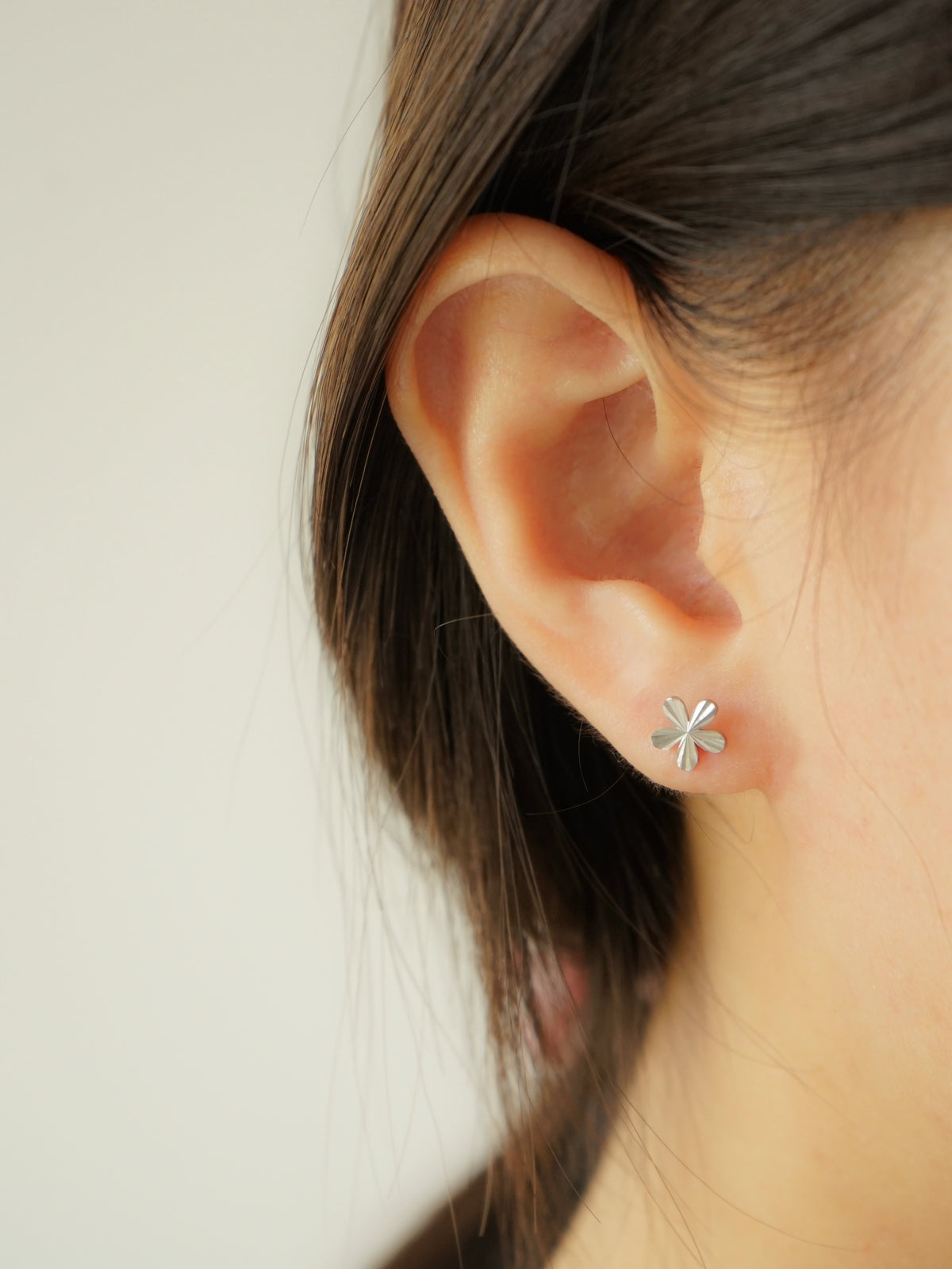Adelina Flower Stud Barbell Earrings (Silver)