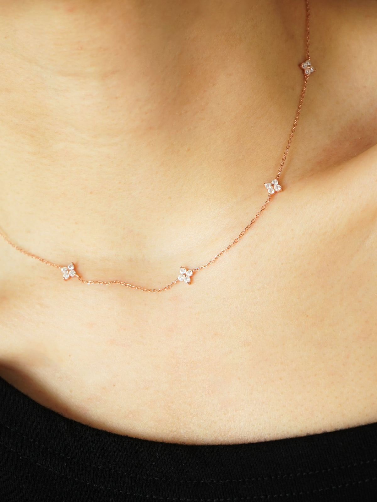 Hailee Clover Necklace (Rose Gold)