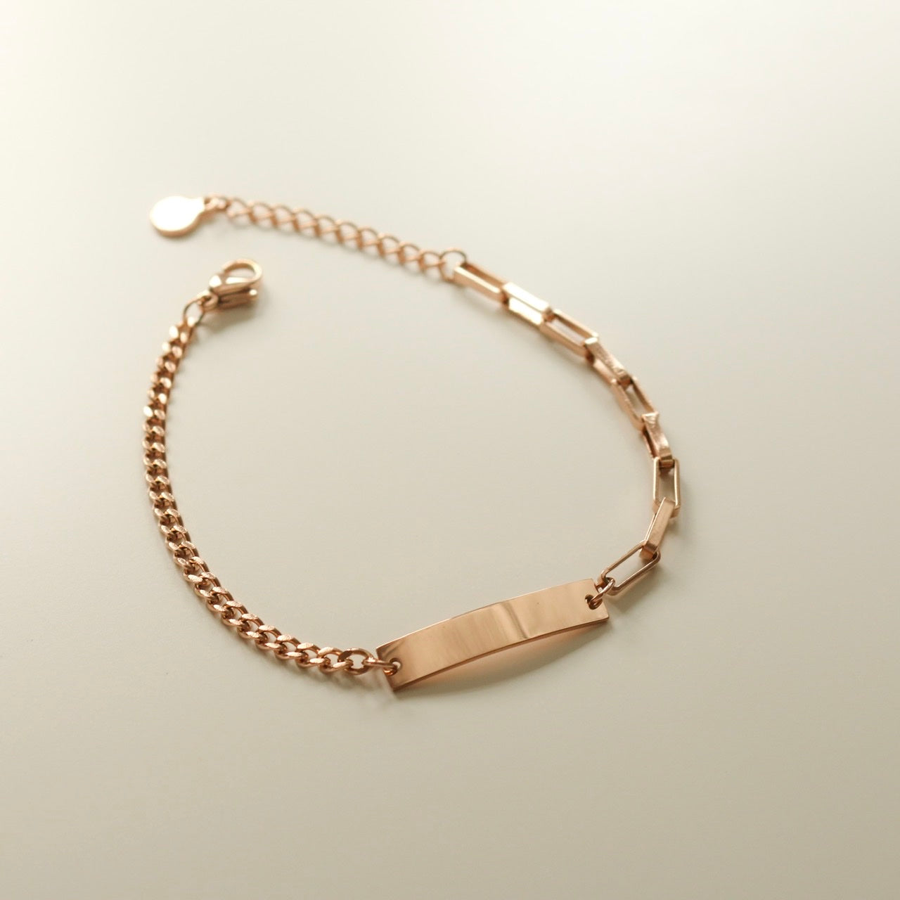 Valentina Bar Bracelet (Rose Gold)