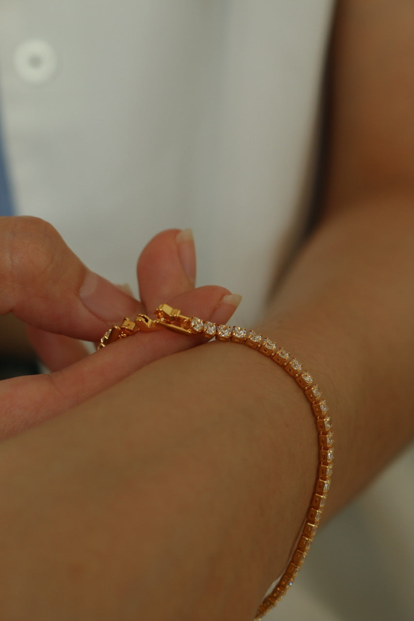 Tennis Bracelet (Gold)