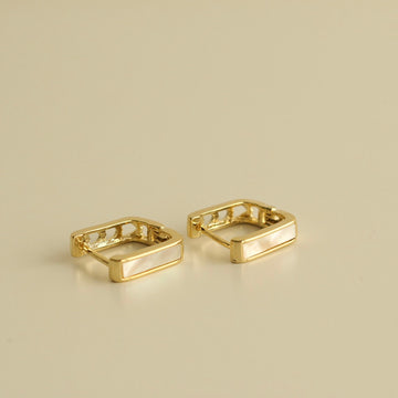 Isabela Pearl Huggie Earrings