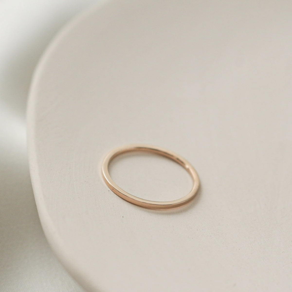 Minimalist Basic Ring (Rose Gold)