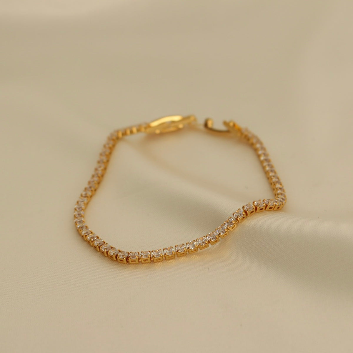 Tennis Bracelet (Gold)