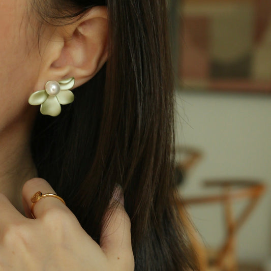 Nayeli Flower Earrings