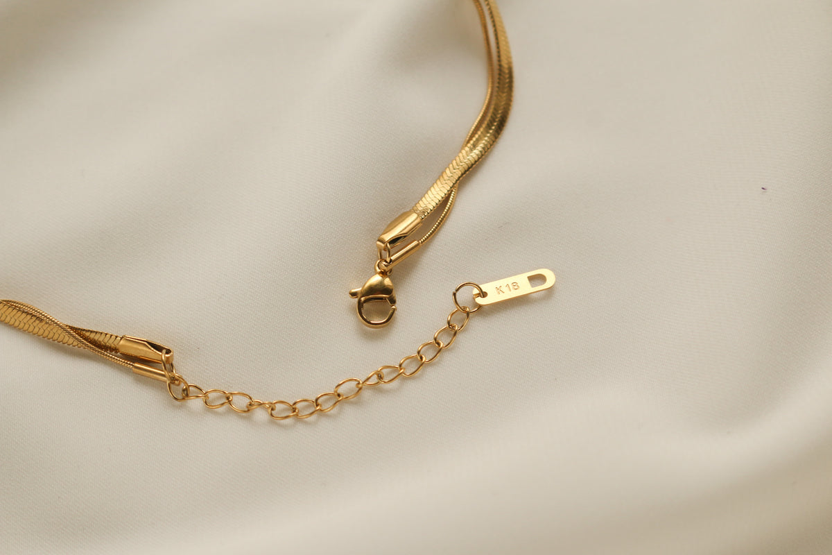 Noelle Layered Necklace (Gold)