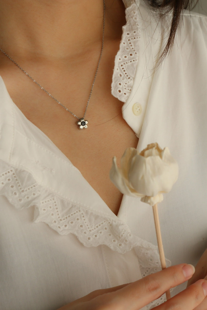 Fafa Necklace
