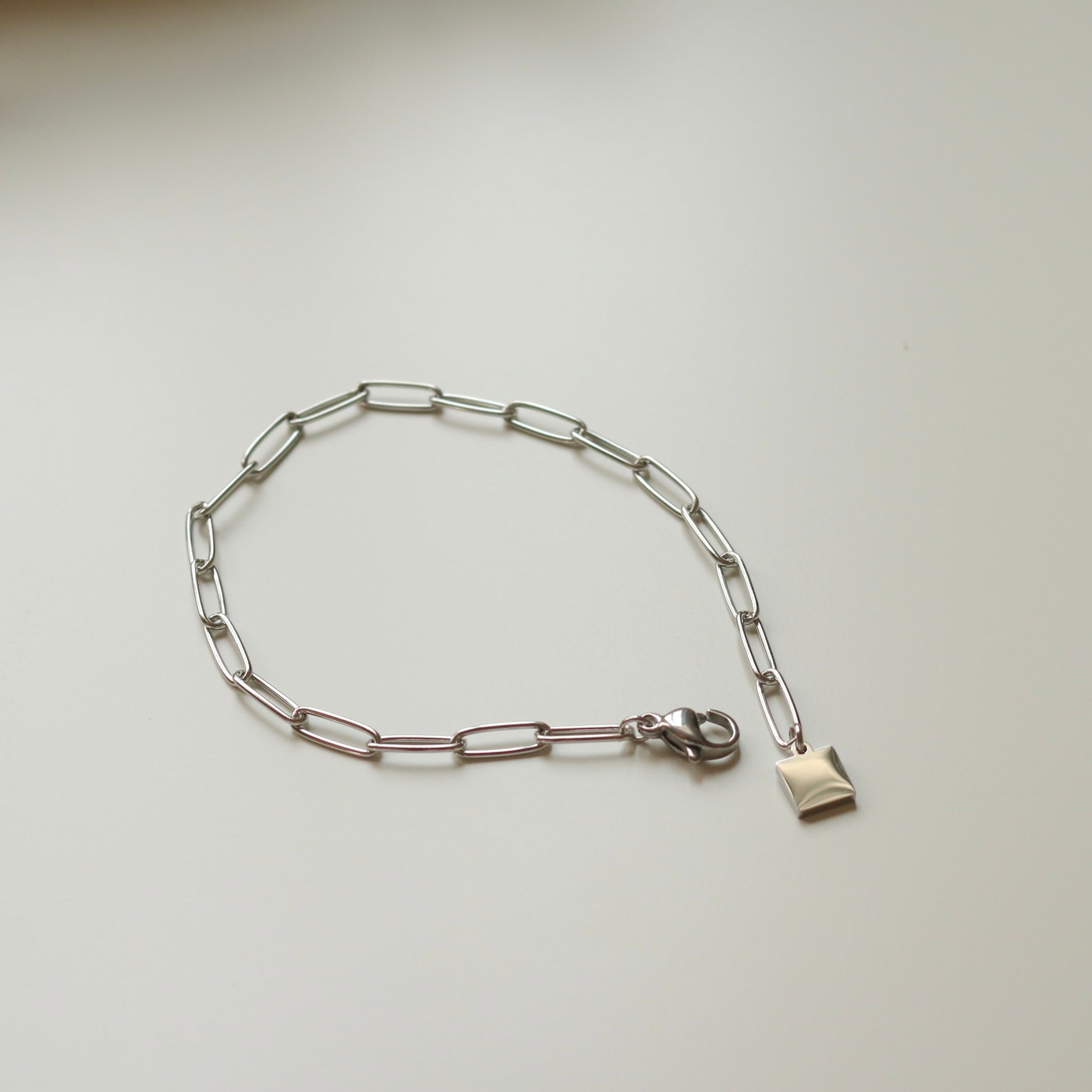 Onyx Chain Link Bracelet (Silver)