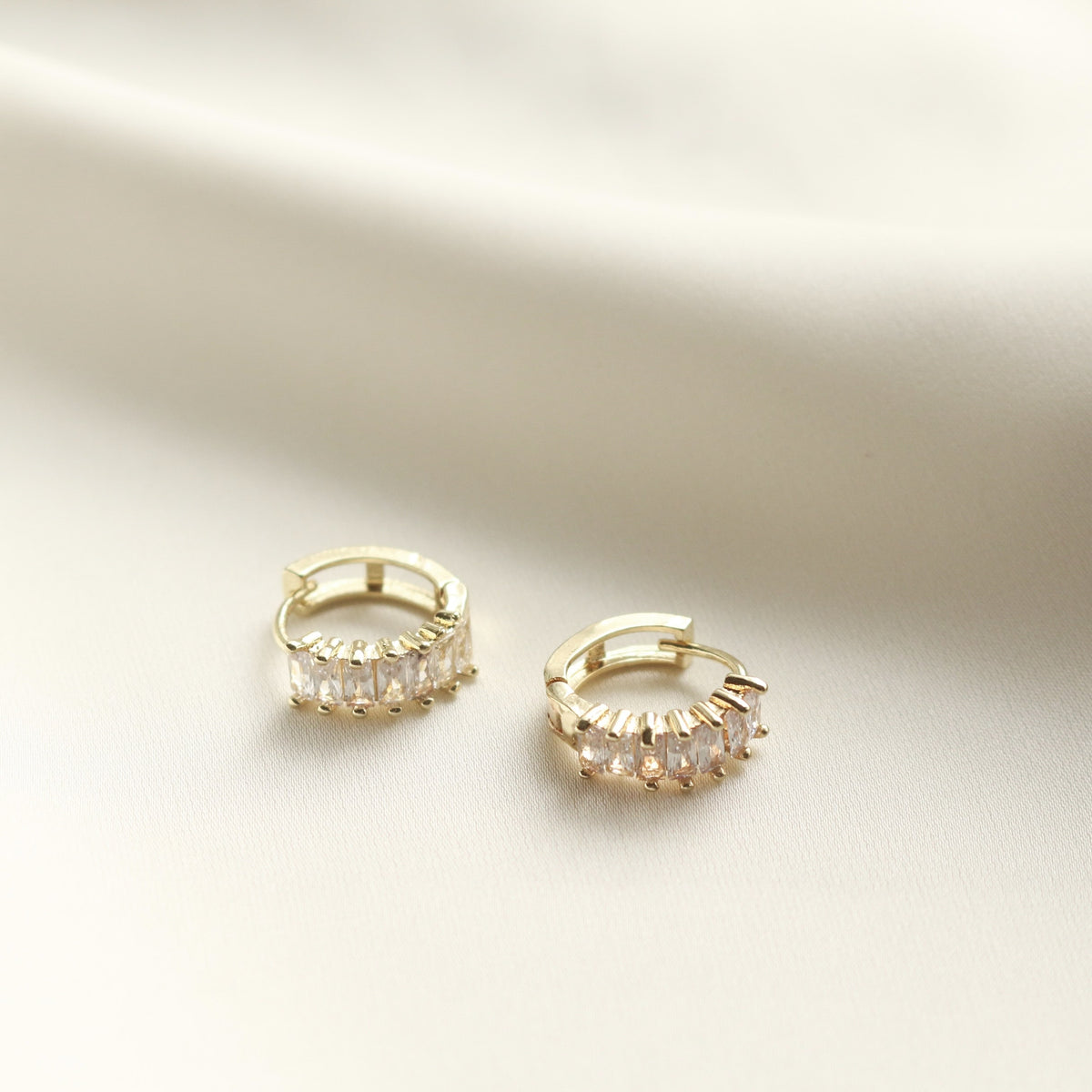 Gracelyn Huggie Earrings (Gold)